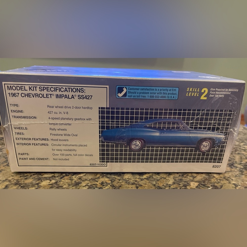 1967 Chevrolet Impala Super Sport AMT 1/25 Scale Kit #8207, Complete & Unstarted - Picture 4 of 6